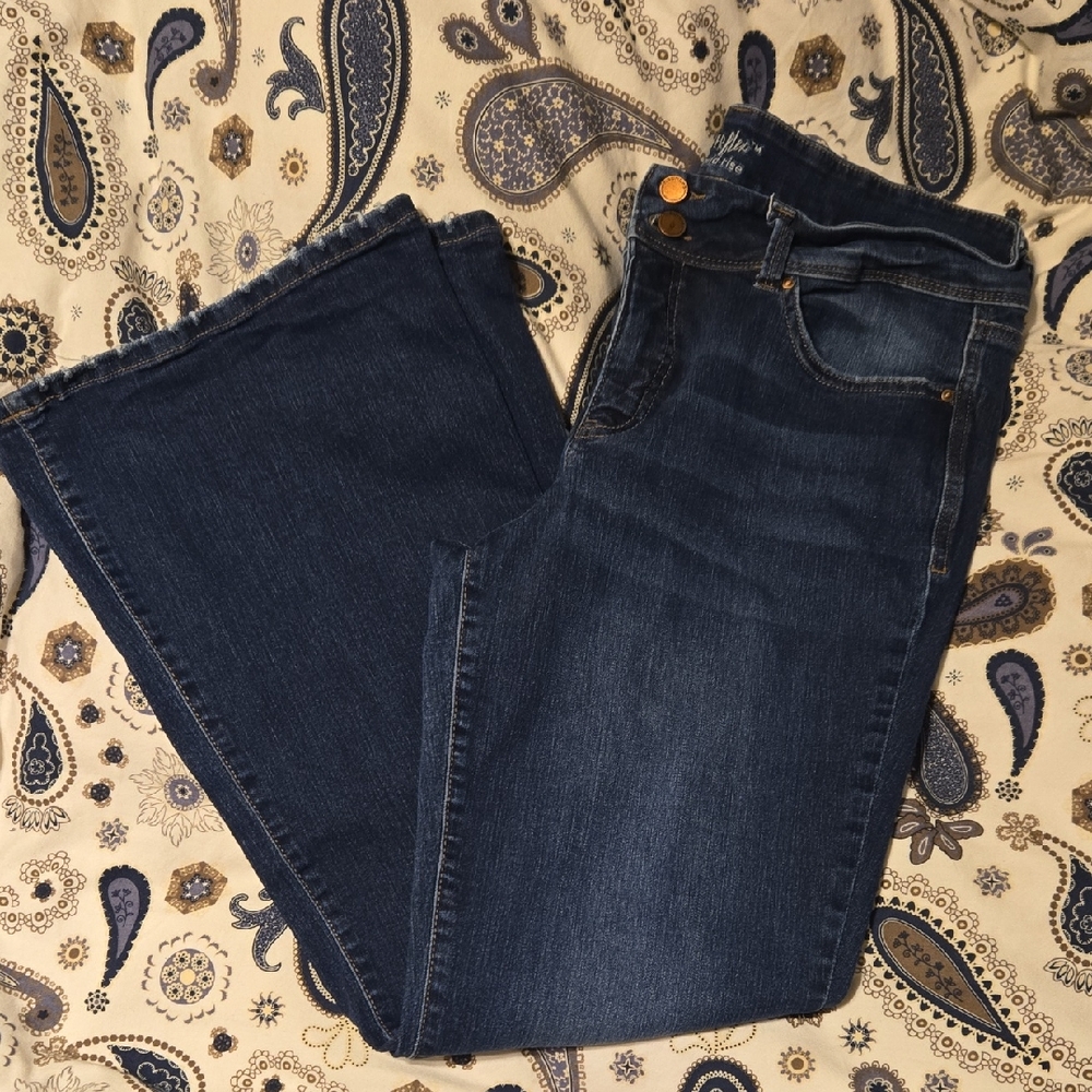 Maurices EVERFLEX Flare Jeans